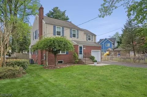 145 Bryant Ave, Springfield, NJ 07081