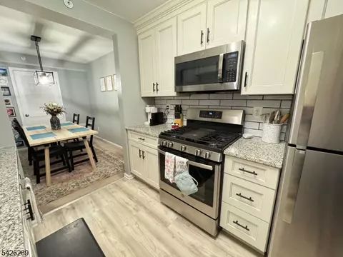 322 Stratford Pl #322, Bound Brook, NJ 08805