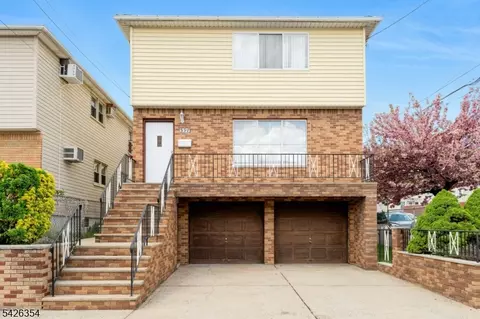 397 Davis Ave, Kearny, NJ 07032