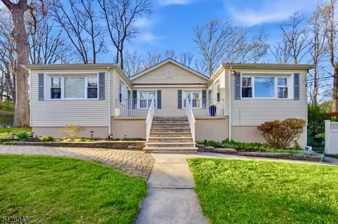 7 Valley Rd, Randolph, NJ 07869