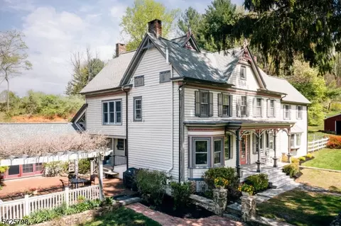 145 Mt Grove Rd, Califon, NJ 07830