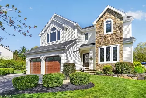 15 Sweney Ct, Hillsborough, NJ 08844