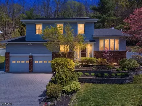 52 Molinari Dr, Wanaque, NJ 07465