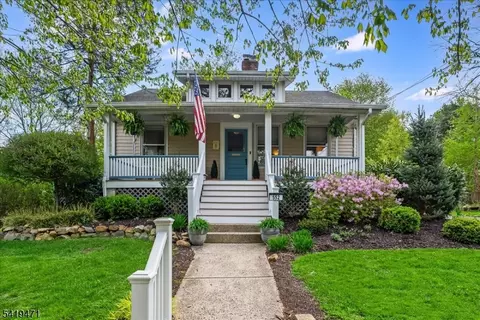552 Summit Ave, Maplewood, NJ 07040