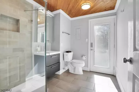Bath - 36 Coppergate Dr, Basking Ridge, NJ 07920 photo 7 of 7