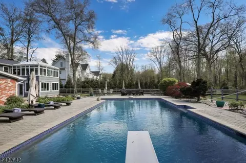 Exterior - 36 Coppergate Dr, Basking Ridge, NJ 07920 photo 1 of 8
