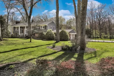 Exterior - 36 Coppergate Dr, Basking Ridge, NJ 07920 photo 7 of 8