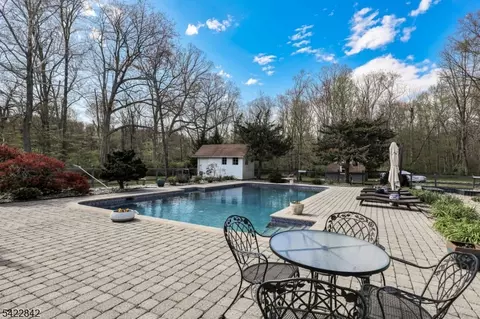 Exterior - 36 Coppergate Dr, Basking Ridge, NJ 07920 photo 5 of 8