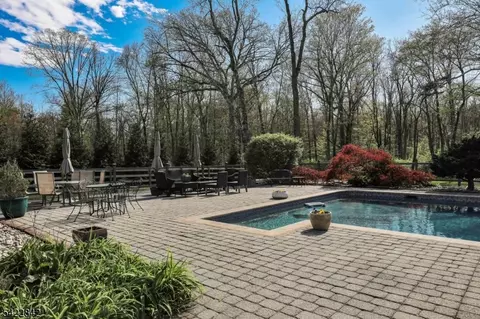 Exterior - 36 Coppergate Dr, Basking Ridge, NJ 07920 photo 3 of 8