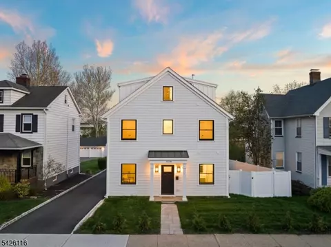 426 Millburn Ave #A, Millburn, NJ 07041