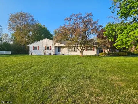 19 Partridge Rd, Hillsborough, NJ 08844