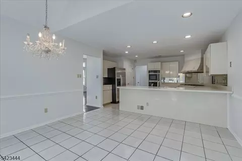 126 Worcester Dr, Wayne, NJ 07470 photo 18