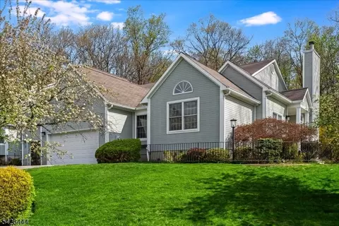 126 Worcester Dr, Wayne, NJ 07470 photo 8