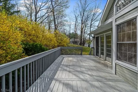 126 Worcester Dr, Wayne, NJ 07470 photo 7