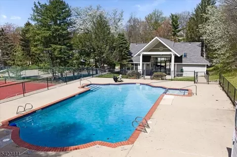 126 Worcester Dr, Wayne, NJ 07470 photo 39