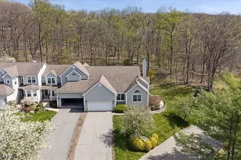 126 Worcester Dr, Wayne, NJ 07470 photo 9