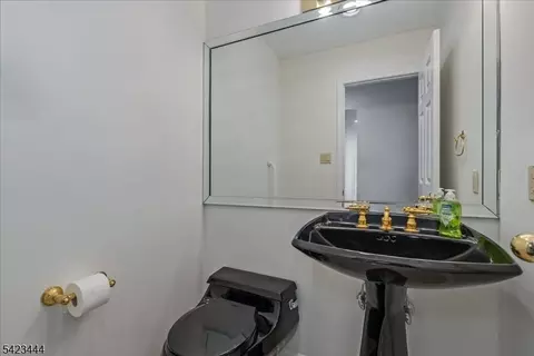 126 Worcester Dr, Wayne, NJ 07470 photo 30