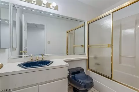 126 Worcester Dr, Wayne, NJ 07470 photo 29