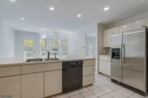 126 Worcester Dr, Wayne, NJ 07470 photo 17