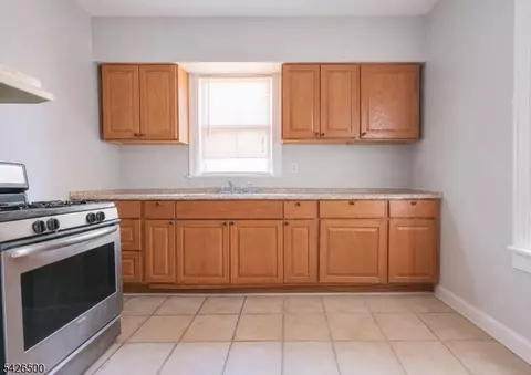 Entry Way - 38 Eckert Ave, Newark, NJ 07112 photo 3 of 15