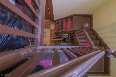 Entry Way - 38 Eckert Ave, Newark, NJ 07112 photo 12 of 15