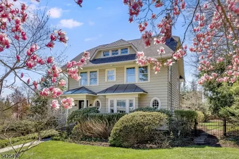 108 Durand Rd, Maplewood, NJ 07040