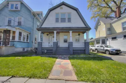 49 Bond St, Passaic, NJ 07055