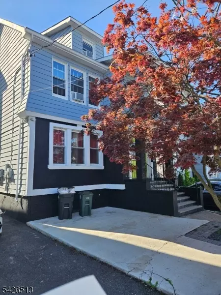 27 Wolf Pl, Irvington, NJ 07111