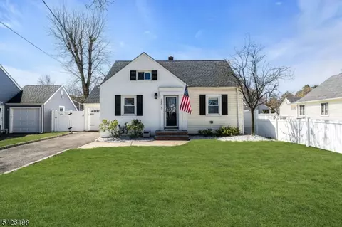 380 Westfield Rd, Scotch Plains, NJ 07076