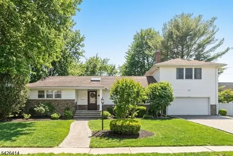 755 Neill Ct, Oradell, NJ 07649