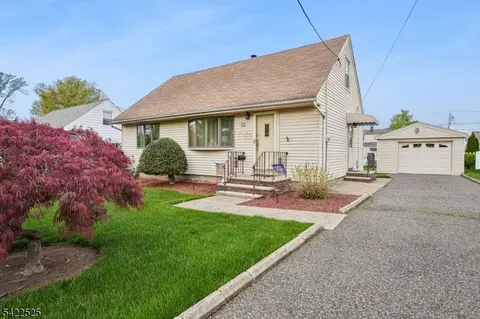 12 Holly St, Clifton, NJ 07013