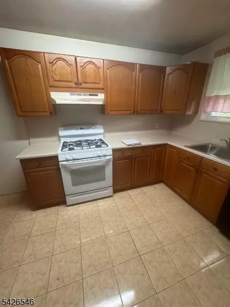 257 Illinois Ave, Paterson, NJ 07503