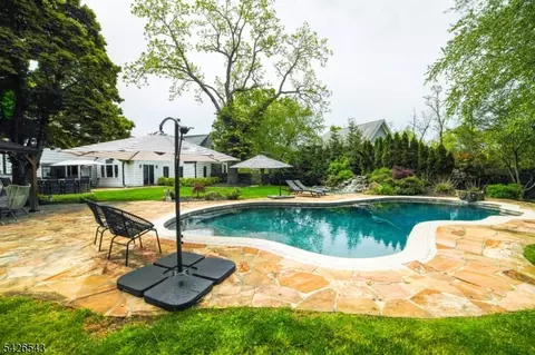 379 White Oak Ridge Rd, Short Hills, NJ 07078