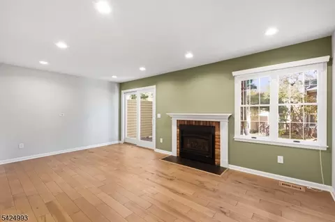 90 Stone Run Rd, Bedminster, NJ 07921 photo 9