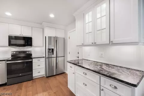 90 Stone Run Rd, Bedminster, NJ 07921 photo 3