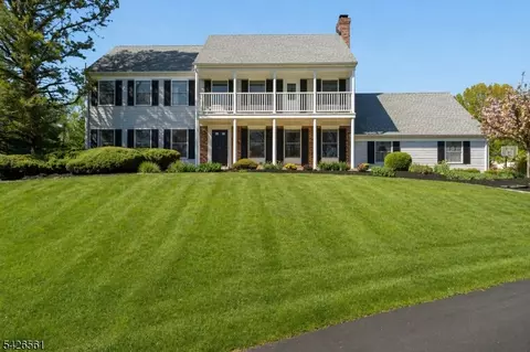 34 Molasses Hill Rd, Lebanon, NJ 08833