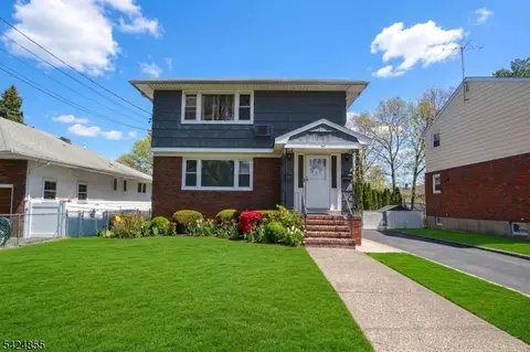 60 Scoles Ave, Clifton, NJ 07012