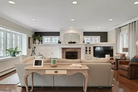 285 Plainfield Ave, Berkeley Heights, NJ 07922 photo 4