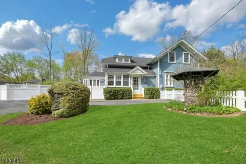 285 Plainfield Ave, Berkeley Heights, NJ 07922 photo 2
