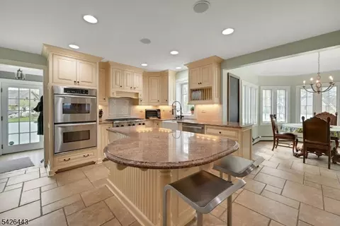 285 Plainfield Ave, Berkeley Heights, NJ 07922 photo 8