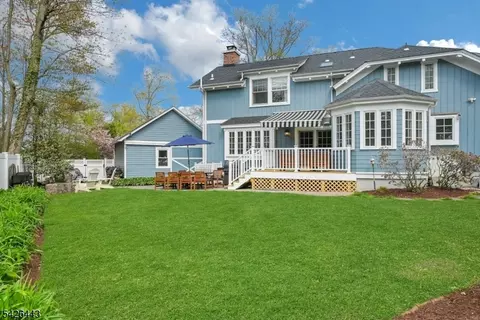 285 Plainfield Ave, Berkeley Heights, NJ 07922 photo 3