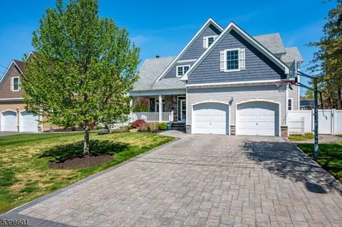 225 E Golf Ave, South Plainfield, NJ 07080