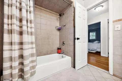 7 Squire Ln, Wayne, NJ 07470 photo 28