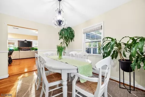 7 Squire Ln, Wayne, NJ 07470 photo 18