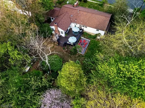 7 Squire Ln, Wayne, NJ 07470 photo 36