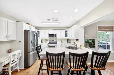 7 Squire Ln, Wayne, NJ 07470 photo 15