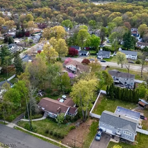 7 Squire Ln, Wayne, NJ 07470 photo 10