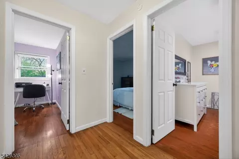 7 Squire Ln, Wayne, NJ 07470 photo 29