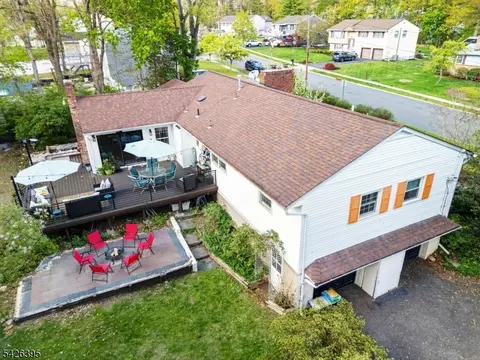 7 Squire Ln, Wayne, NJ 07470 photo 40