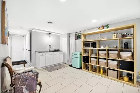 7 Squire Ln, Wayne, NJ 07470 photo 31